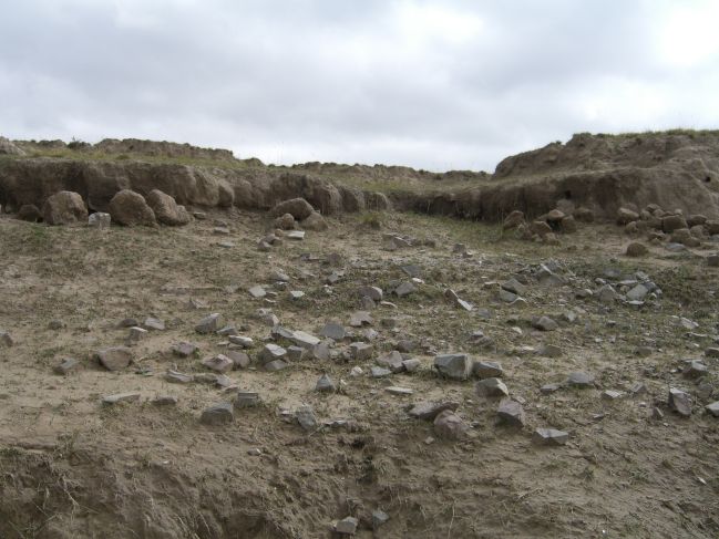  2006:09:05 22:14:46   Modern Alluvial Gravel on Buha Terrace - from NSideTerBuha - photo d.jpg